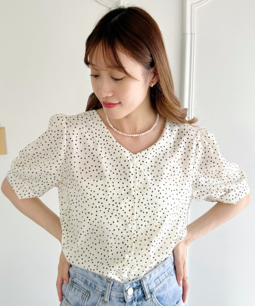 Loueme（ルエム）の「ニュアンスドットノーカラーブラウス（シャツ/ブラウス・レディース・ブラック/アイボリー・FREE）」の5枚目の写真