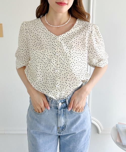 Loueme（ルエム）の「ニュアンスドットノーカラーブラウス（シャツ/ブラウス・レディース・ブラック/アイボリー・FREE）」の3枚目の写真