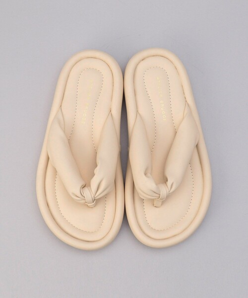 ATELIER BRUGGE（アトリエブルージュ）の「ATELIER BRUGGE/アトリエブルージュ Bulky thong sandals / バルキートングサンダル（サンダル・レディース・ブラック/オフホワイト・MEDIUM/LARGE/SMALL）」の3枚目の写真