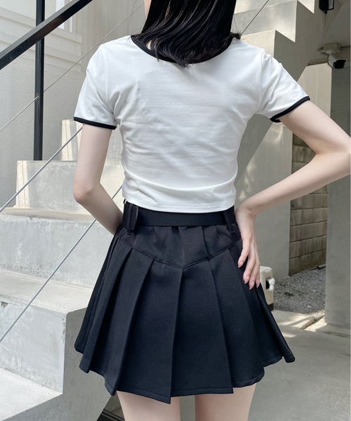 one way(ワンウェイ)の「バイカラーパイピングTシャツ(Tシャツ/カットソー・レディース・ブラック/ホワイト/ライトイエロー/ライトグリーン・FREE)」の10枚目の写真