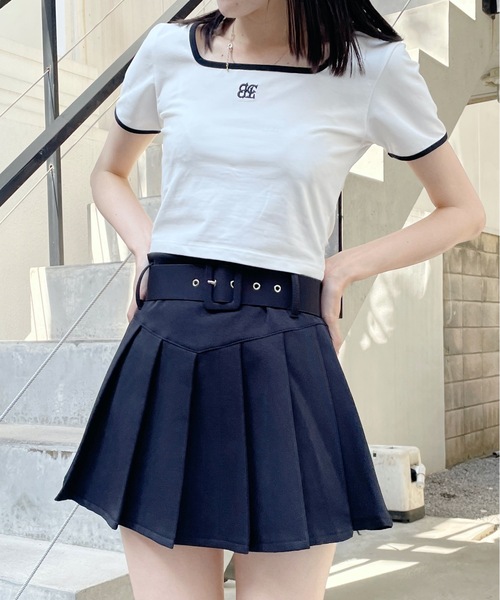 one way(ワンウェイ)の「バイカラーパイピングTシャツ(Tシャツ/カットソー・レディース・ブラック/ホワイト/ライトイエロー/ライトグリーン・FREE)」の8枚目の写真