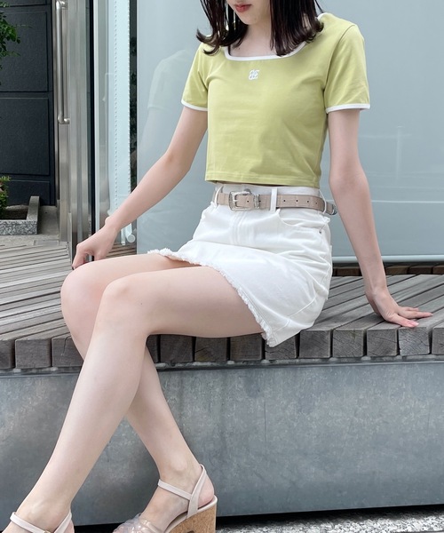 one way(ワンウェイ)の「バイカラーパイピングTシャツ(Tシャツ/カットソー・レディース・ブラック/ホワイト/ライトイエロー/ライトグリーン・FREE)」の12枚目の写真