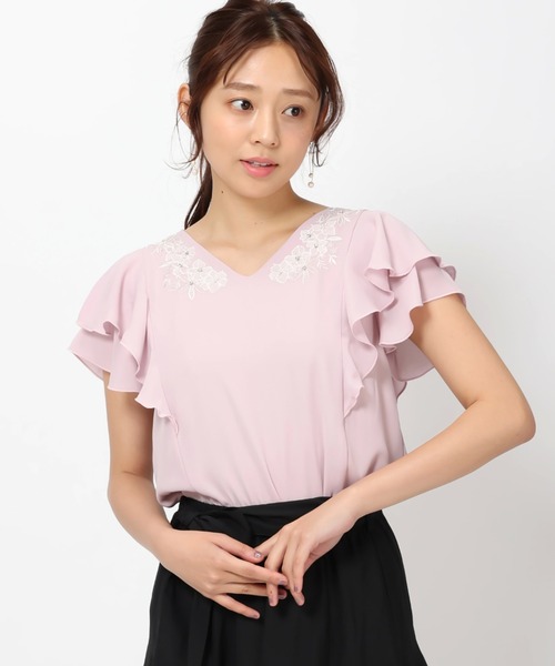 MISCH MASCH(ミッシュマッシュ)の「■2023春夏新作■カバーリングフラワー刺しゅうブラウス/MM318119(シャツ/ブラウス・レディース・ブラック/ホワイト/ピンク/ライトブルー/ピンク系・M)」の4枚目の写真