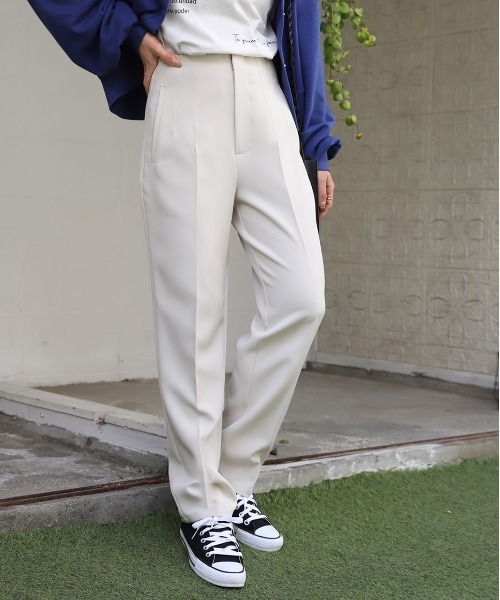 ad thie(アドティエ)の「テーパードパンツ ダーツ センタープレス カラー ダーツ 立体(その他パンツ・レディース・アイボリー/ライトグリーン/イエロー/ブラック/ピンク/ライトブルー/サーモンピンク・MEDIUM/LARGE/SMALL)」の3枚目の写真