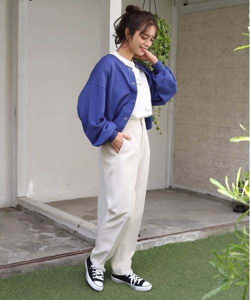 ad thie(アドティエ)の「テーパードパンツ ダーツ センタープレス カラー ダーツ 立体(その他パンツ・レディース・アイボリー/ライトグリーン/イエロー/ブラック/ピンク/ライトブルー/サーモンピンク・MEDIUM/LARGE/SMALL)」の16枚目の写真