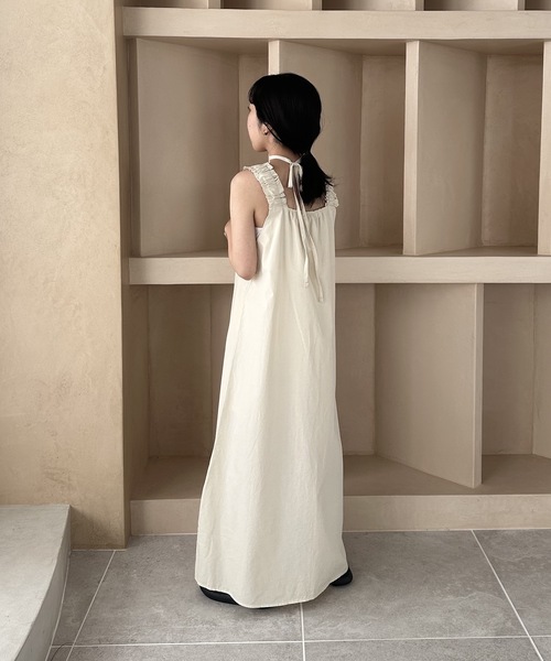 lawgy(ラウジー)の「gather shoulder op(ワンピース・レディース・グレー/ホワイト・FREE)」の6枚目の写真