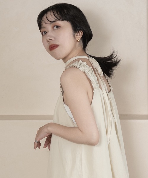 lawgy(ラウジー)の「gather shoulder op(ワンピース・レディース・グレー/ホワイト・FREE)」の5枚目の写真