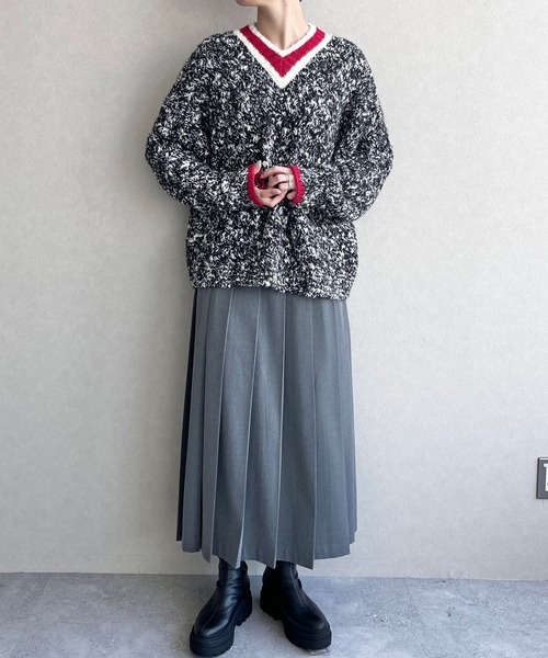 LOWRYS FARM（ローリーズファーム）の「ＵＮＩＳＥＸチルデンニットＬＳ  968920（ニット/セーター・レディース・ネイビー/ブラック・FREE）」の11枚目の写真