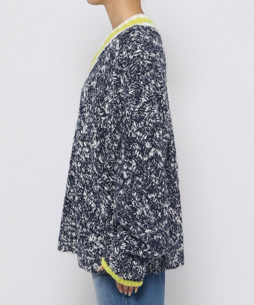 LOWRYS FARM（ローリーズファーム）の「ＵＮＩＳＥＸチルデンニットＬＳ  968920（ニット/セーター・レディース・ネイビー/ブラック・FREE）」の17枚目の写真