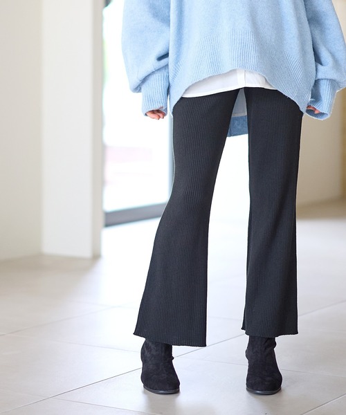 Rosemadame(ローズマダム)の「ニットリブフレアパンツ(マタニティ~産後)妊婦服 産前・産後対応(マタニティウェア/グッズ・レディース・アイボリー/グリーン/モカ/ブラック/オレンジ・M/L)」の3枚目の写真