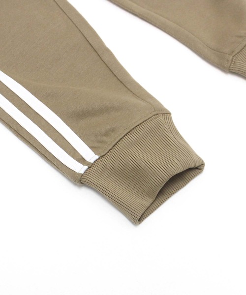 THE CASUAL（カジュアル）の「切り替えライン　テックパンツ（スウェットパンツ・キッズ・チャコール/ベージュ/ネイビー/ブラック系/杢グレー/グレー系/ネイビー系/グレー系1/ベージュ系/ブラック・120cm/130cm/140cm/150cm/160cm/110cm）」の19枚目の写真