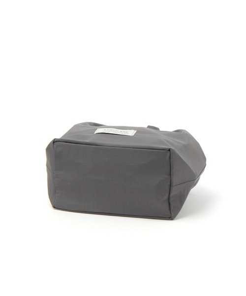 LAKOLE（ラコレ）の「ランチ巾着トートバッグ2 / 978174（トートバッグ・レディース・ベージュ/ダークグレー/ホワイト/グレー/ライトグレー・FREE）」の8枚目の写真