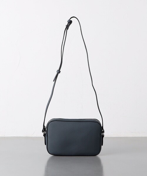 【美品】UNITED ARROWSマイクロファイバー スクエア ショルダーバッグ UNITED ARROWS（ユナイテッドアローズ）の「マイクロファイバー