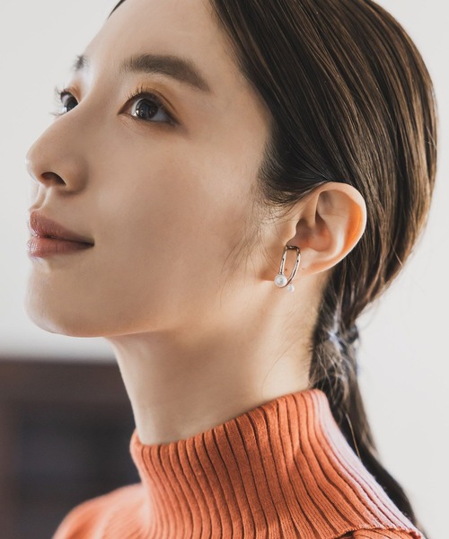 Andemiu（アンデミュウ）の「2パールイヤカフリング991102（イヤーカフ・レディース・シルバー/ゴールド・FREE）」の2枚目の写真