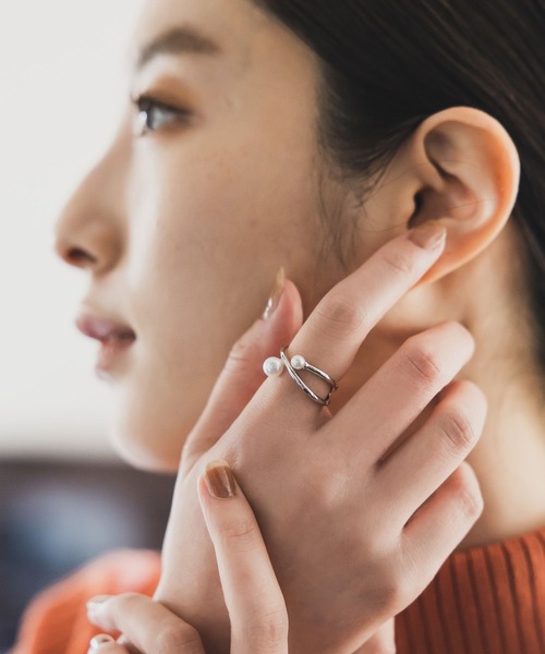 Andemiu（アンデミュウ）の「2パールイヤカフリング991102（イヤーカフ・レディース・シルバー/ゴールド・FREE）」の4枚目の写真