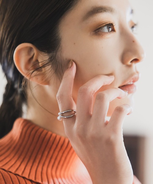 Andemiu（アンデミュウ）の「2パールイヤカフリング991102（イヤーカフ・レディース・シルバー/ゴールド・FREE）」の5枚目の写真