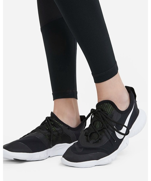 NIKE(ナイキ)の「《NIKEアパレル》YTH ガールズ NP タイツ(レギンス/スパッツ・キッズ・ブラック・160/130/150/140)」の6枚目の写真