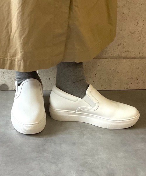 ALL BLACK(オールブラック)の「【本革/軽量/187g/カップインソール】スリッポン(スリッポン・レディース・ブラック/ホワイト/シルバー系・38/37/36/35/39/40)」の1枚目の写真