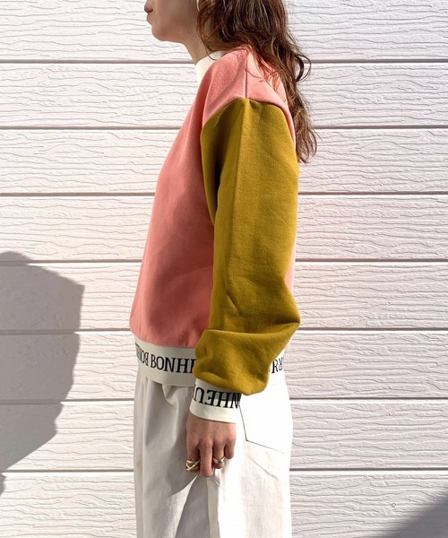 Q（キュー）の「リブロゴ配色トレーナー（スウェット・レディース・ピンク系/グレー系・MEDIUM）」の6枚目の写真