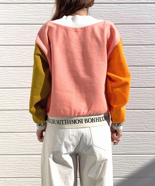 Q（キュー）の「リブロゴ配色トレーナー（スウェット・レディース・ピンク系/グレー系・MEDIUM）」の7枚目の写真