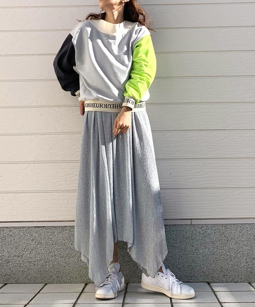 Q（キュー）の「リブロゴ配色トレーナー（スウェット・レディース・ピンク系/グレー系・MEDIUM）」の16枚目の写真