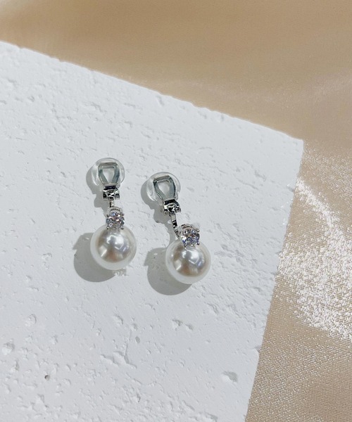 Lace Ladies(レースレディース)の「パール × ビジュー エレガント ベーシック ピアス イヤリング(ピアス(両耳用)・レディース・グレー系2/ホワイト系2/ホワイト系1/グレー系1・FREE)」の14枚目の写真