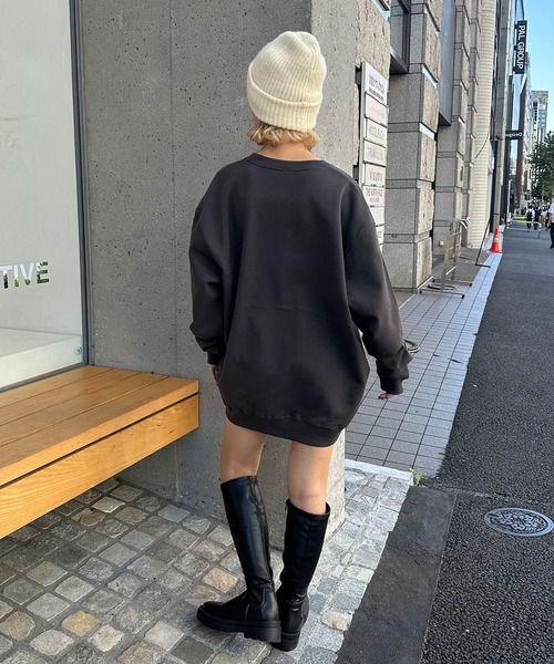 CIAOPANIC（チャオパニック）の「【ユニセックス】【KISS/キッス】フォトヴィンテージ加工ロックスウェット（スウェット・レディース・チャコールグレー・FREE）」の7枚目の写真