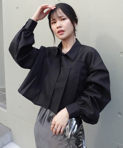 CORNERS（コーナーズ）の「ボリュームスリーブクロップドプリーツブラウス（シャツ/ブラウス・レディース・グレー/ブルー/ブラック/ホワイト・M）」の10枚目の写真