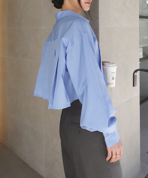 CORNERS（コーナーズ）の「ボリュームスリーブクロップドプリーツブラウス（シャツ/ブラウス・レディース・グレー/ブルー/ブラック/ホワイト・M）」の15枚目の写真