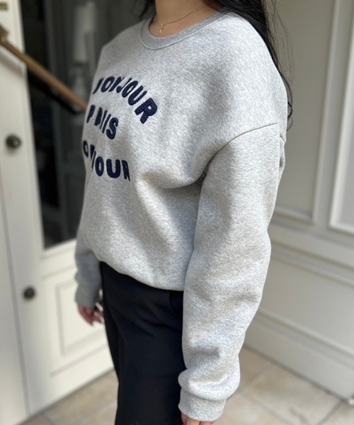 MODE ROBE（モードローブ）の「ロゴスウェット（スウェット・レディース・アイボリー/ブラック/グレー・FREE）」の17枚目の写真