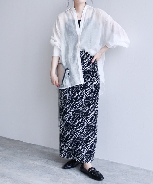 reca(レカ)の「【冷房対策・体型カバー】オーバーサイズシアーシャツ(シャツ/ブラウス・レディース・オフホワイト/チャコールグレー/ブルー/グレイッシュベージュ・FREE)」の6枚目の写真