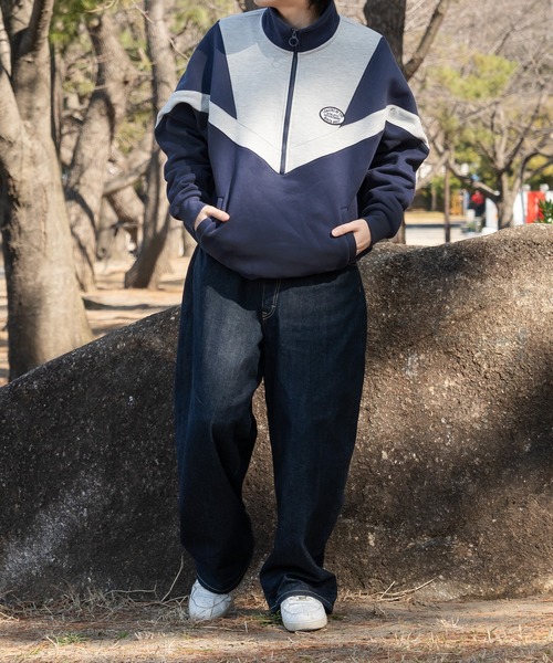 kutir(クティール)の「バイカラースタンドネックスウェット(スウェット・メンズ・ブラック/ネイビー・MEDIUM/LARGE)」の22枚目の写真