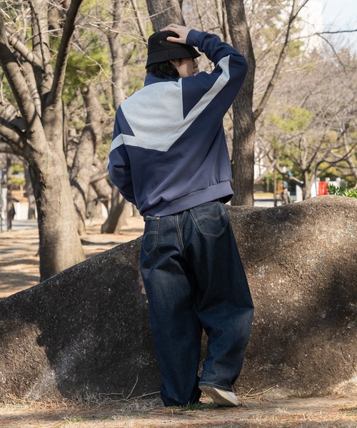 kutir(クティール)の「バイカラースタンドネックスウェット(スウェット・メンズ・ブラック/ネイビー・MEDIUM/LARGE)」の16枚目の写真