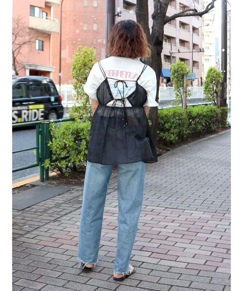 Ungrid（アングリッド）の「ハイウエストルーズテーパードデニム（デニムパンツ・レディース・ブルー・25inch/26inch/24inch）」の16枚目の写真