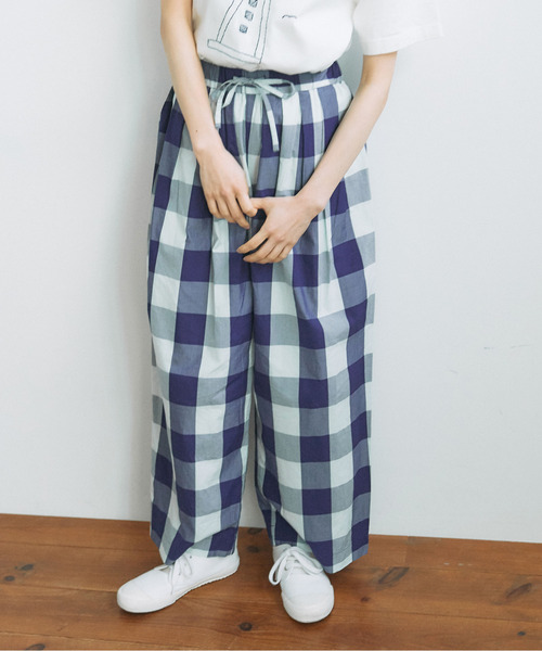 PAR ICI（パーリッシィ）の「【WEB別注カラー】江戸炊きブロックチェック イージーパンツ（その他パンツ・レディース・ブルー/ネイビー/グリーン/サックスブルー/ピンク・FREE）」の7枚目の写真
