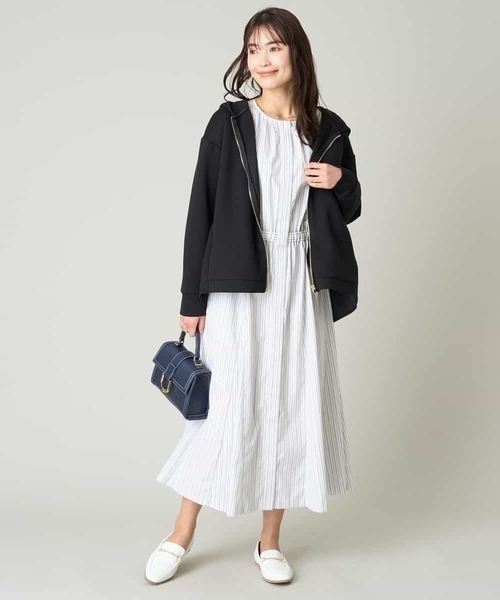a.v.v(アーヴェヴェ)の「【洗える】ストライプゴアードシャツワンピース(ワンピース・レディース・アイボリー/ブルー・34/38/36/42/40)」の4枚目の写真
