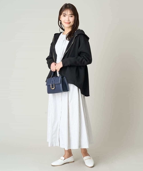 a.v.v(アーヴェヴェ)の「【洗える】ストライプゴアードシャツワンピース(ワンピース・レディース・アイボリー/ブルー・34/38/36/42/40)」の5枚目の写真