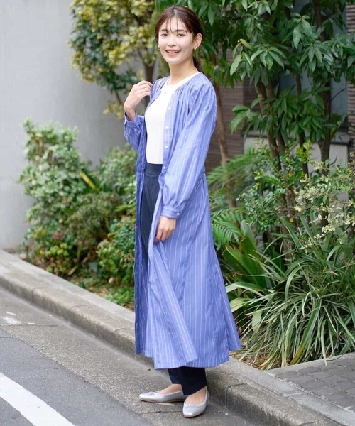 a.v.v(アーヴェヴェ)の「【洗える】ストライプゴアードシャツワンピース(ワンピース・レディース・アイボリー/ブルー・34/38/36/42/40)」の21枚目の写真