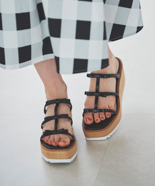 31 Sons de mode（トランテアン　ソン　ドゥ　モード）の「リボンウェッジサンダル（サンダル・レディース・ブラック/シルバー/レッド・S/M/L）」の5枚目の写真