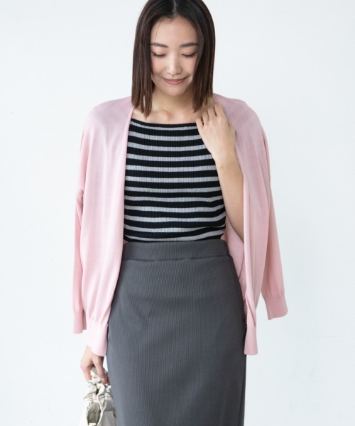 M.deux（エムドゥ）の「〈UV加工トッパーカーデ〉（カーディガン/ボレロ・レディース・ピンク/オフホワイト/ブルー/ブラック・MEDIUM）」の4枚目の写真