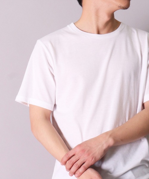 FRUIT OF THE LOOM(フルーツオブザルーム)の「(GA)【FRUIT OF THE LOOM】【パックT】3枚セット ベーシック Tシャツ(Tシャツ/カットソー・メンズ・オフホワイト/ブラック・LARGE/X-LARGE/MEDIUM)」の5枚目の写真