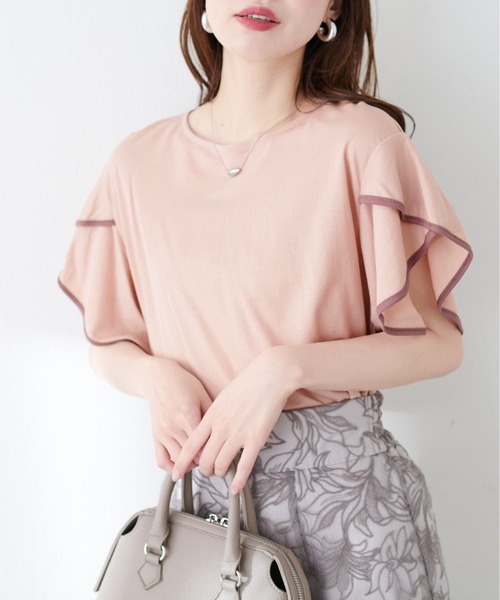 natural couture(ナチュラルクチュール)の「接触冷感配色ラッフルスリーブプルオーバー(Tシャツ/カットソー・レディース・ピンク/グレイッシュベージュ/ブラック/オフホワイト/ブルー・FREE)」の5枚目の写真