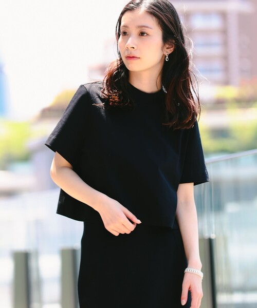 【新品】Demi-Luxe BEAMS・モックネッククロップドTシャツ Demi-Luxe BEAMS（デミルクス ビームス）の「Demi-Luxe BEAMS