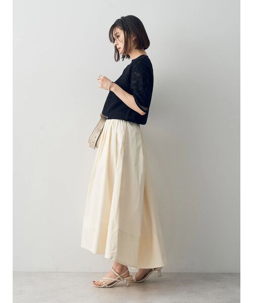YECCA VECCA(イェッカヴェッカ)の「レース柄シアーニット(ニット/セーター・レディース・ブラック/オフホワイト/イエロー・FREE)」の17枚目の写真