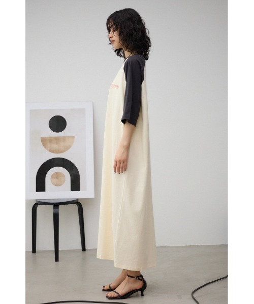 AZUL by moussy(アズールバイマウジー)の「ラグランTシャツワンピース(ワンピース・レディース・ホワイト/ブラック・FREE)」の8枚目の写真