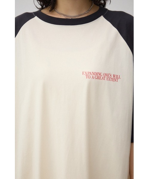 AZUL by moussy(アズールバイマウジー)の「ラグランTシャツワンピース(ワンピース・レディース・ホワイト/ブラック・FREE)」の11枚目の写真