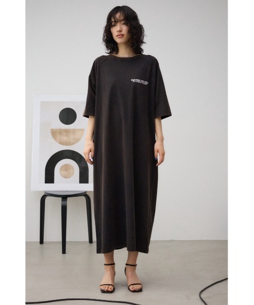 AZUL by moussy(アズールバイマウジー)の「ラグランTシャツワンピース(ワンピース・レディース・ホワイト/ブラック・FREE)」の18枚目の写真