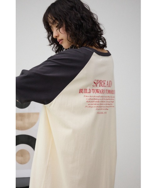 AZUL by moussy(アズールバイマウジー)の「ラグランTシャツワンピース(ワンピース・レディース・ホワイト/ブラック・FREE)」の3枚目の写真