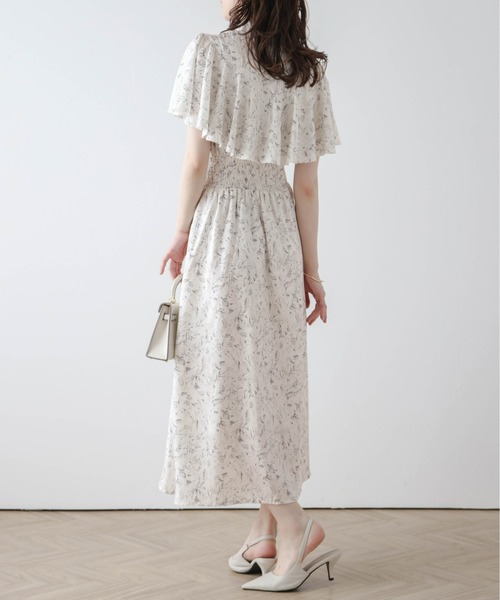 AMELY(エミリー)の「小花柄ラッフルフリルワンピース(ワンピース・レディース・ブルー/アイボリー・L/M)」の7枚目の写真