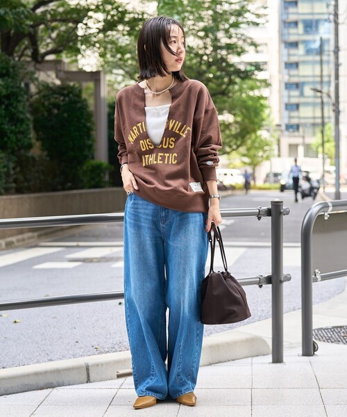 coen（コーエン）の「【トレンド＆体型カバー両立/全骨格OK】カーブデニムパンツ（デニムパンツ・レディース・ダークグレー/コバルトブルー/ライトブルー/オフホワイト/ネイビー・S/M/L）」の6枚目の写真